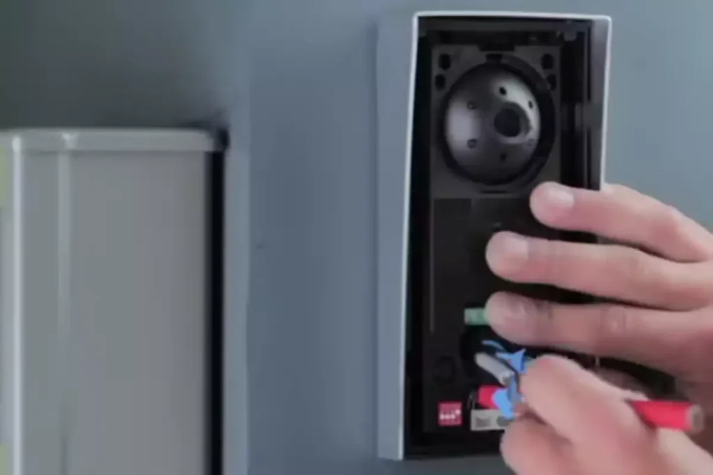 interphone bruit nocturne