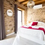 chambre avec poutre apparente