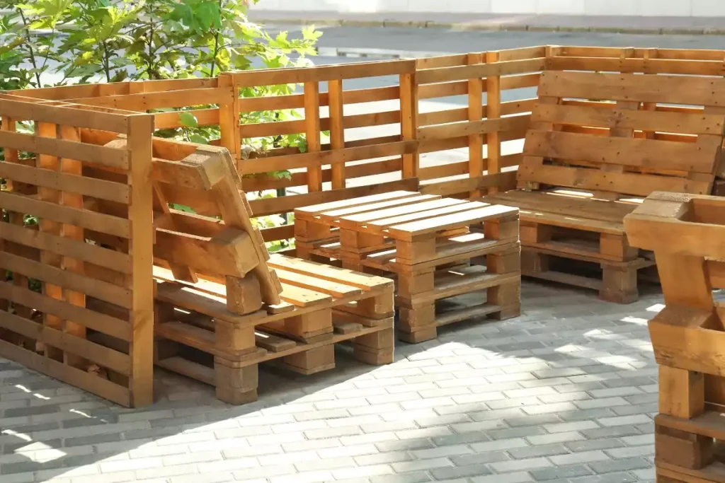 fabriquer un salon de jardin en palette